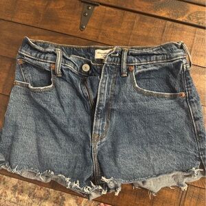 Abercrombie & Fitch Blue Jean Shorts Size 26 the mom short high rise